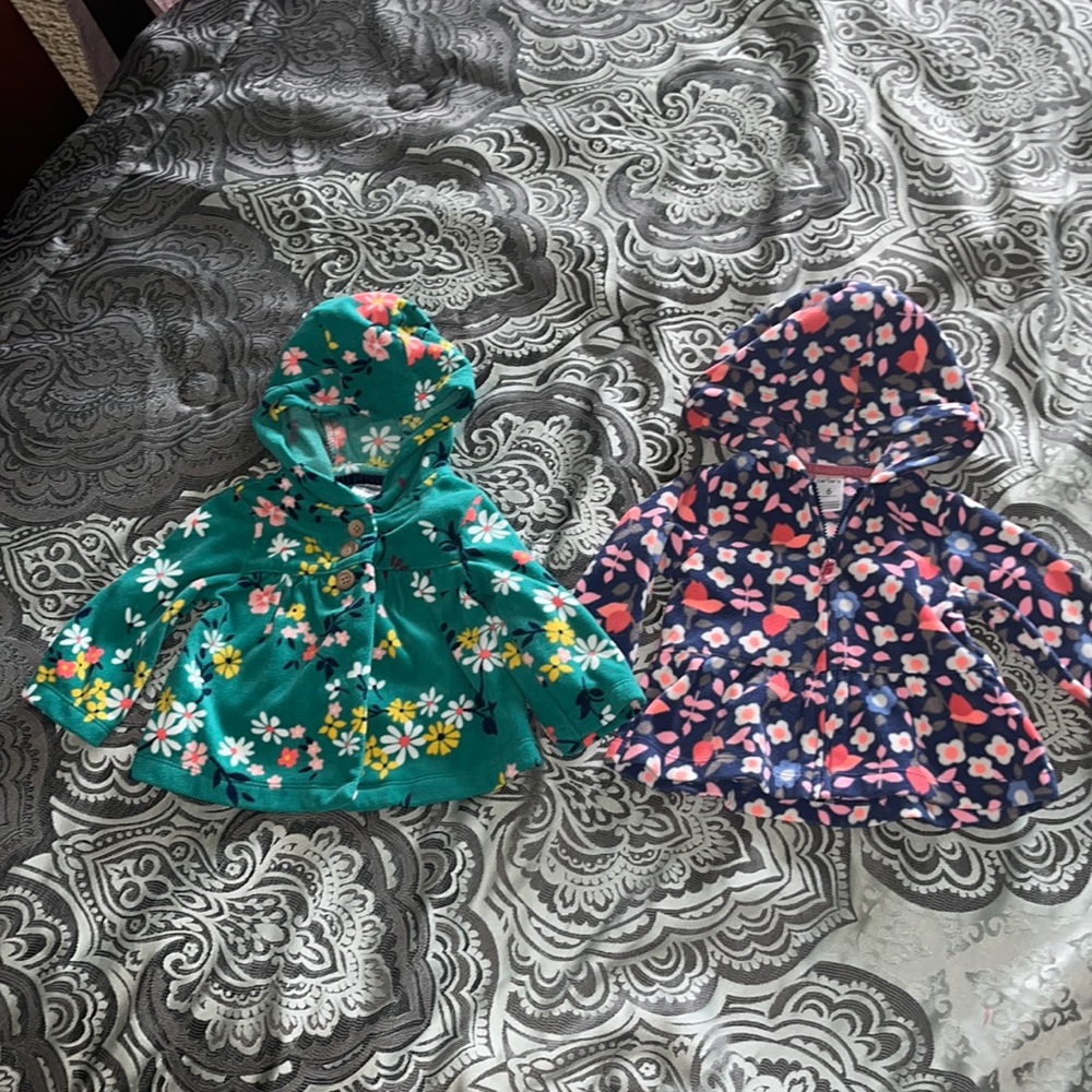 Set of 2 fleece Carter’s 6 month baby girl jackets